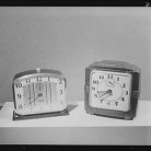 The Gilbert clock model is on the right