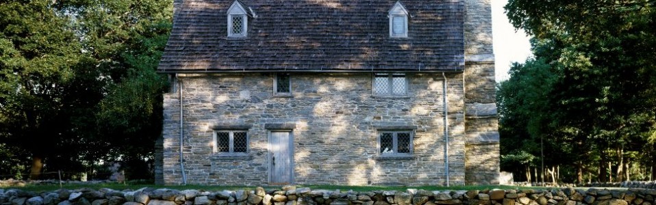 Henry Whitfield House, Guilford. The 1639 Henry Whitfield House, the oldest stone house in New England.  It is now a state museum - Library of Congress, Prints and Photographs Division, Carol M. Highsmith Archive