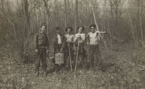 Men and their firefighting tools, Camp Cross